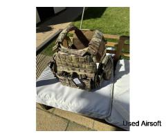 Warrior DCS DA5.56 Base with 5 Mag pouches, 2 Utility pouches