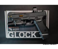 VFC Glock 17 Fowler Industries - Vector Optics Red Dot - Surefire torch - Image 2