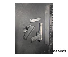 Raven MEU silver/black with holster