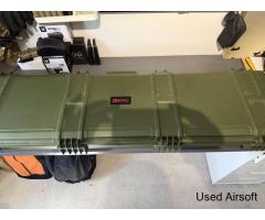 Nuprol extra large wheeled hard case