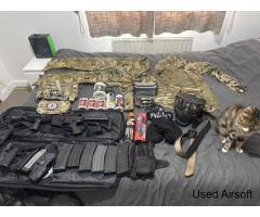 Bundle of airsoft equipment an guns