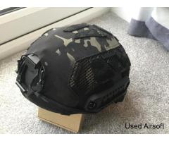 Level 3A Ballistic Helmet - Medium/Large - FAST style W/ helmet cover - new/unused