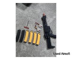 Kwa QRF Mod.1 Adjustable FPS Airsoft AEG 2.5 Gearbox with 6 Magazines