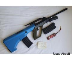 STEYR AUG A2 . 2 MID CAP MAGS.