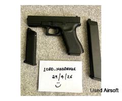 Upgraded WE Glock 17 + 3 mags