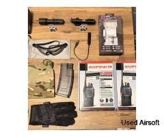 A number of Accessories (Scotland) - Image 2