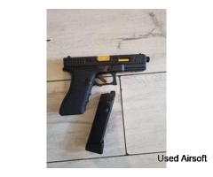 Salient arms International glock 17