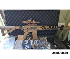 Salvo MCX UKSF Hunter 13.1 MWS GBBR with Tracer Suppressor – Tan
