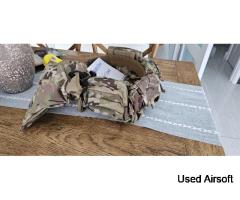 Tactical belt and pouches. - Image 2