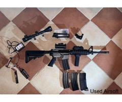 CYMA M4A1 RIS AEG FULL METAL (polymer stock)