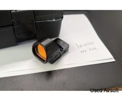 Holy Warrior SRO Red Dot Black