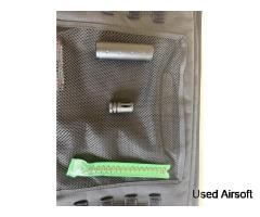 Lancer Tactical LT02/Tracer Unit/ 3 X Batteries and Carry case and - Image 4