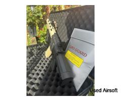 Ares Amoeba Honey Badger M4 AEG (ARES-AM-013-BK) + Adapters + Battery + Charger - Image 2