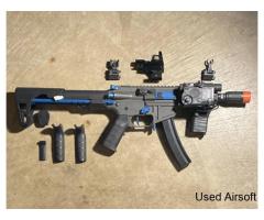 King Arms PDW 9mm SBR Airsoft Rifle, Red Dot Sight , 2 Mags, PEQ 15, Foregrip