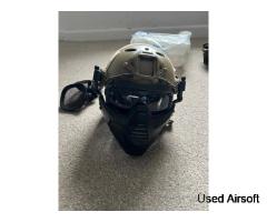 Airsoft bundle of equipment(fast helmet with tactical vest) - Image 3