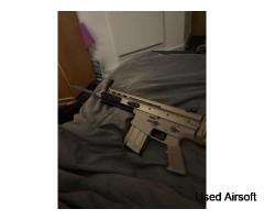 We scar mk 17 (BROKEN BOLT READ DESC) 4 magazines upgraded