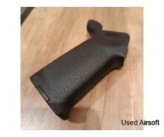 Magpul MOE AR M4 grip