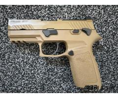 SIG Air x SIG Sauer ProForce P320 M18 Gas Blowback Pistol With loads of extras - Image 4