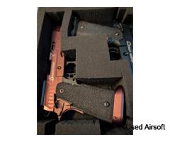 Pair of combat masters tti - Image 3