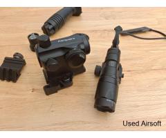 Aimpoint sight, SF weapon light - Image 3