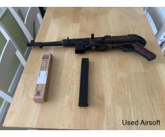 Agm mp40