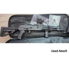 Arkturus AK12 with attachments + mags