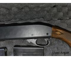 Tokyo Marui M870 Gas Pump Shotgun Faux Wood Design - Image 3