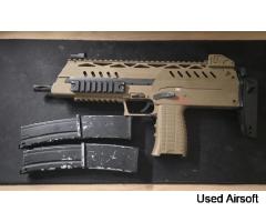 Gas powered MP7 , 2 mags