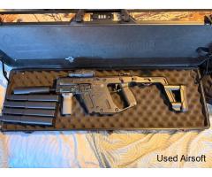 Kriss Vector + 4 Mags