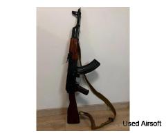 E&L EL-A101S Airsoft AKM AEG Rifle – 6mm – Minimal Use – With Accessories - Image 2