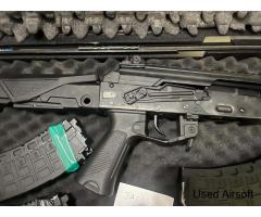 Well PRO WE09 AK 12 Gas Blowback Rifle (4 mags included) - Image 2