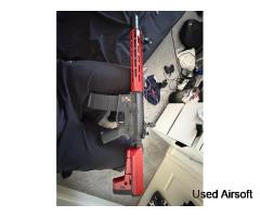 Delta Armory DA-C11 WRAITH™ 10” M-LOK SilentOps M4/AR-15 AEG (Two-Tone Red/Black)