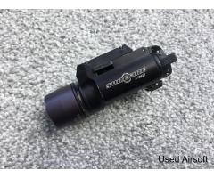 Genuine SureFire X200 Weapon Light