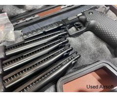 Armorer  works (AW CUSTOMS )black ace hi capa