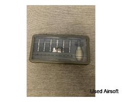 Gun Power Tools Valve and screwdriver set.