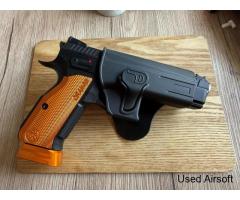 CZ Shadow 2 Orange 1xco2, 2xgas, 2x50rnd mags, holster and upgrade springs  Quick sale needed. - Image 3