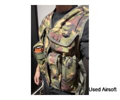 Woodland Camo Tactical Vest / Assault Vest – Excellent Condition