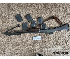 S&T BAR