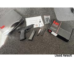 Umarex H&K VP9 Gas Blowback Pistol with extras