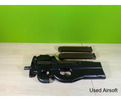 Tokyo Marui P90 (Integrated Red Dot)