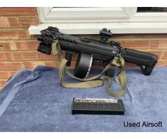 Tokyo Marui SGR12 Shotgun & Accessories