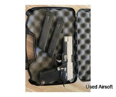 P226 with silver slide