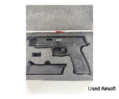 ICS BLE XFG BLE-005-SB Airsoft Pistol – Black Leopard Eye – £45 - Image 2