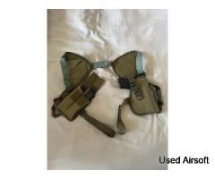 Shoulder holster