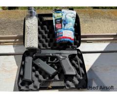 Airsoft Glock 17 gen 4 (6mm, 1.3d, CO2) + 2 magazines