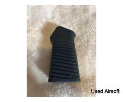 Vmp 2 Gbbr grip.