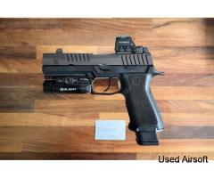 Sig Sauer P320 AXG Legion + Romeo 2 + Olight PL3R