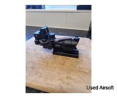 Trijicon ACOG 4x32 with Red dot