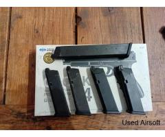 Tokyo Marui Glock 34 and mags - Image 3
