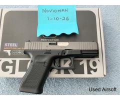 Steel Glock 19 Co2 and Green Gas Mags and has been Cerokoted - Image 2
